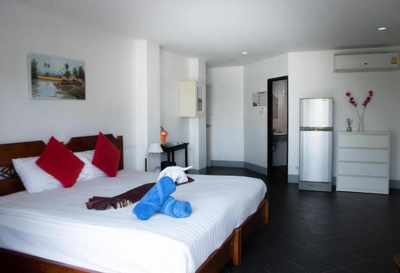 اتاق لوکس با چشم‌انداز دریا, Deng S Kamala Beach Guesthouse