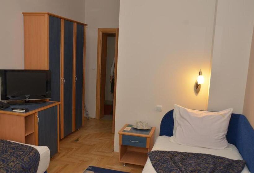 اتاق استاندارد, Dragović Smederevo