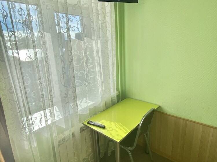 اتاق اکونومی یک تخته, Hostel Millenium