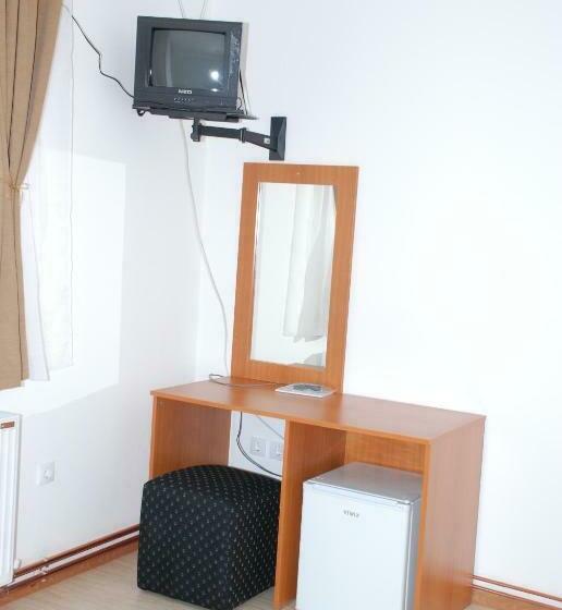 اتاق استاندارد, M Garni