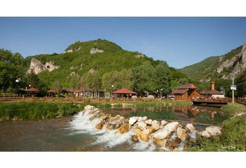 اتاق استاندارد یک نفره, Ras Pazarište