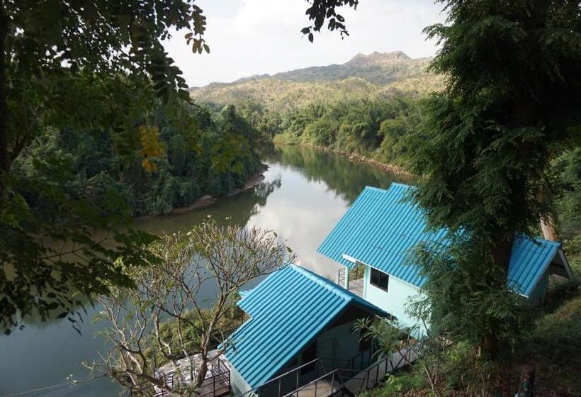 Superior bungalow river view, Kwainoy Riverpark