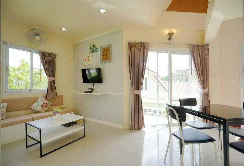 اتاق لوکس خانوادگی, Phukaew Resort & Adventure Park