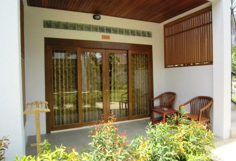 اتاق استاندارد اینتریور, Pratum Resort