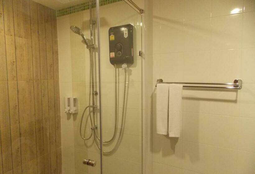اتاق لوکس, Pratum Resort