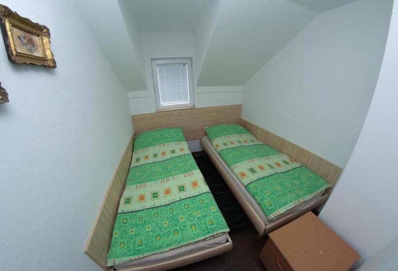 آپارتمان 2 خوابه, Chalets & Rooms čarda šebešfok