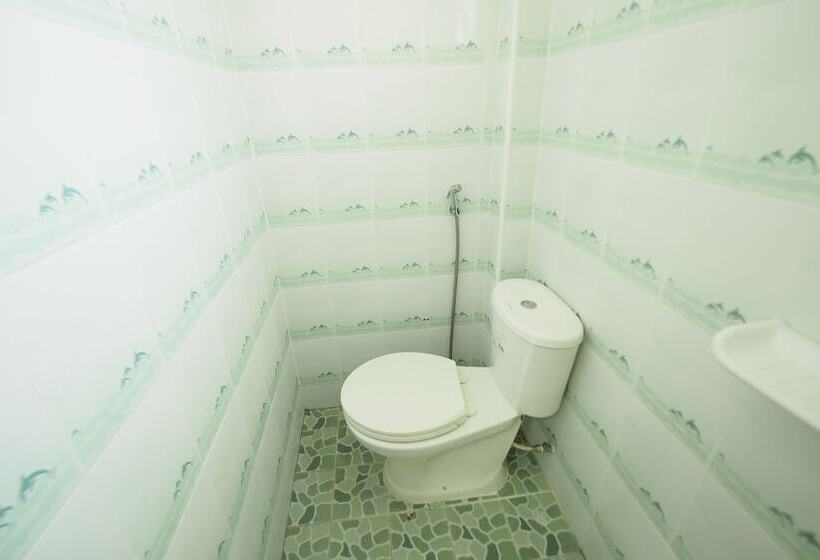 اتاق استاندارد, Chuan Chom Guesthouse