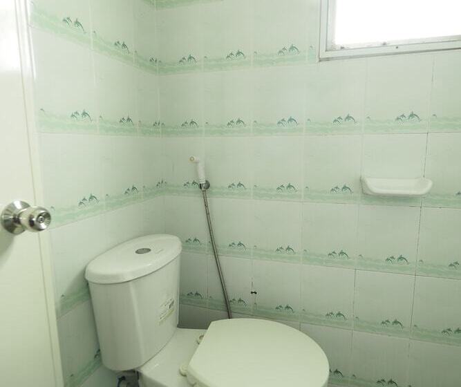 اتاق استاندارد, Chuan Chom Guesthouse