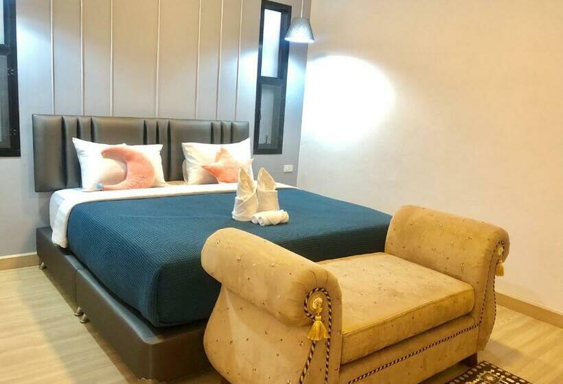 اتاق لوکس با تخت بزرگ, La Riva Boutique