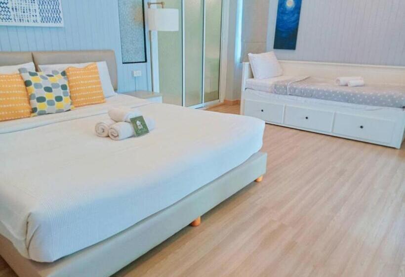 سوییت خانوادگی, La Riva Boutique
