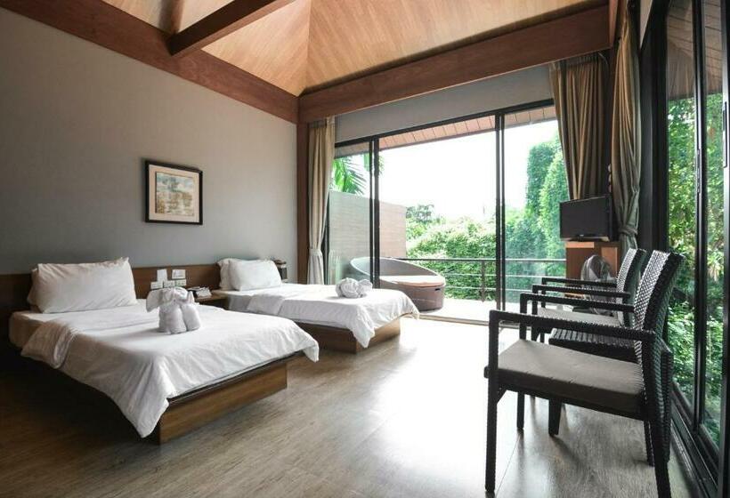 اتاق لوکس, The Grace Amphawa