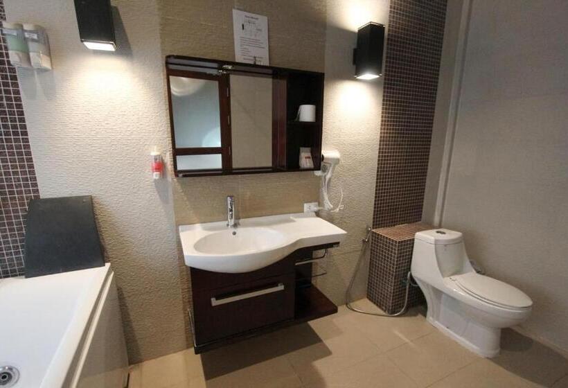اتاق استاندارد با تخت بزرگ, The Grace Amphawa