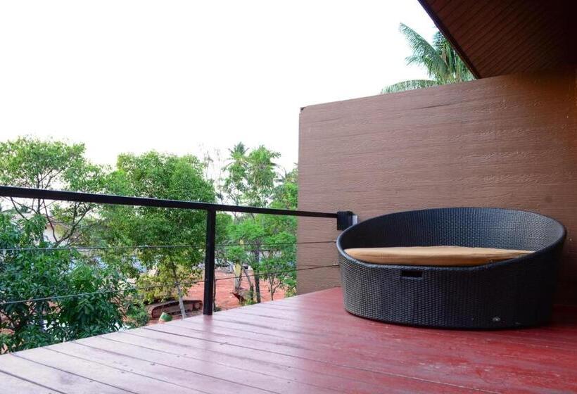 اتاق استاندارد با تخت بزرگ, The Grace Amphawa