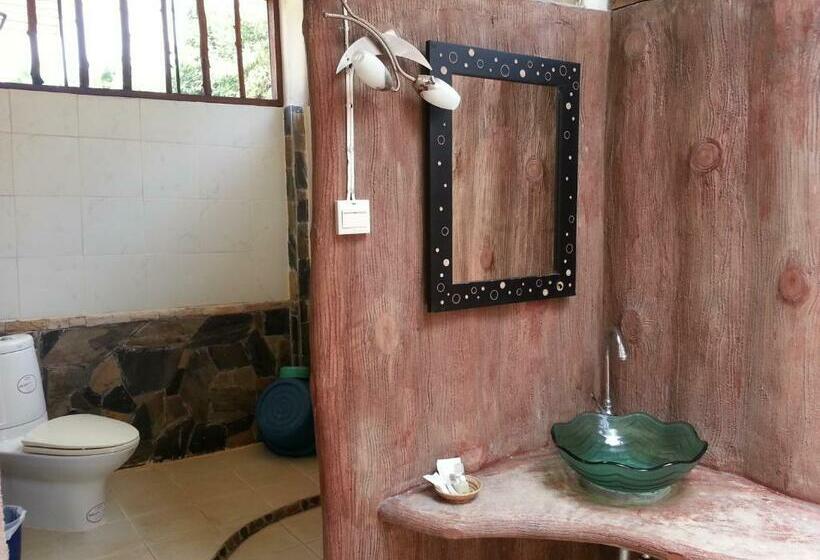 بانگلوی استاندارد با چشم‌انداز دریا, Suntisook Resort