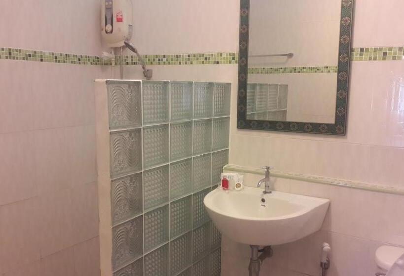 بانگلوی استاندارد, Suntisook Resort
