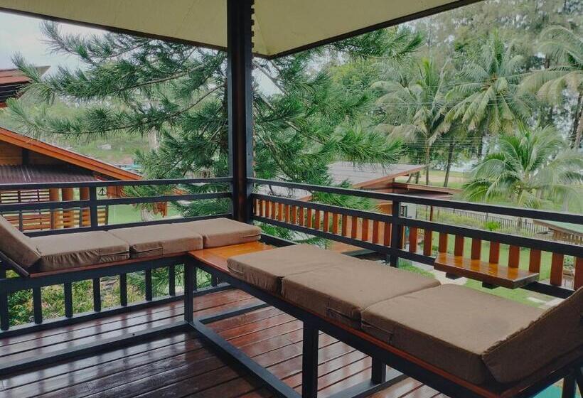 بانگلوی استاندارد, Suntisook Resort
