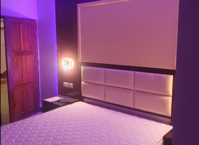 سوییت سوپریور, Ports Line Hotel & Spa