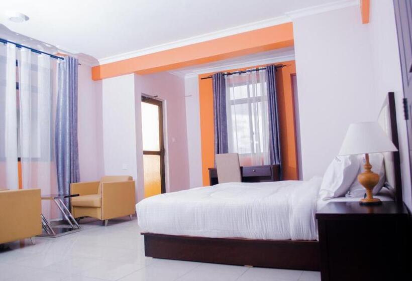 سوییت سوپریور, Ports Line Hotel & Spa