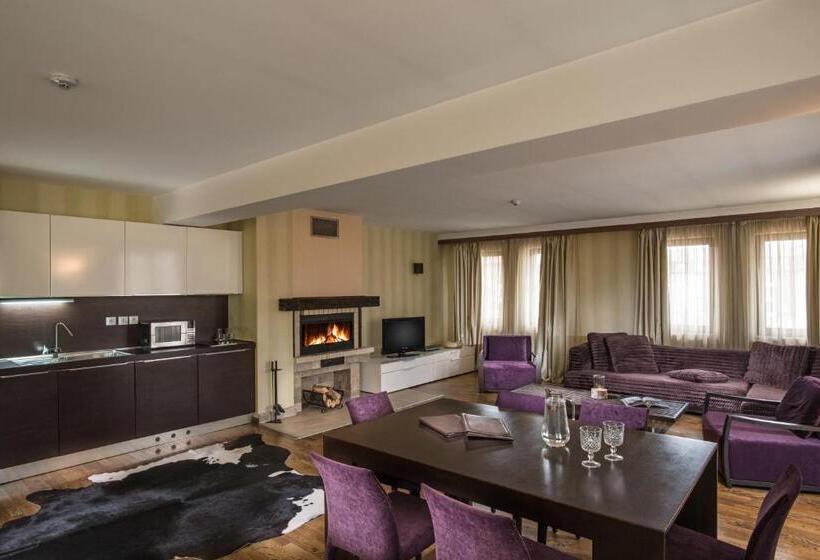سوییت جونیور, Boutique Hotel Uniqato