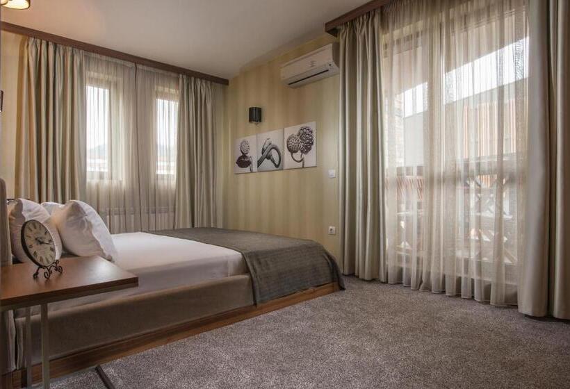 سوئیت 2 خوابه, Boutique Hotel Uniqato