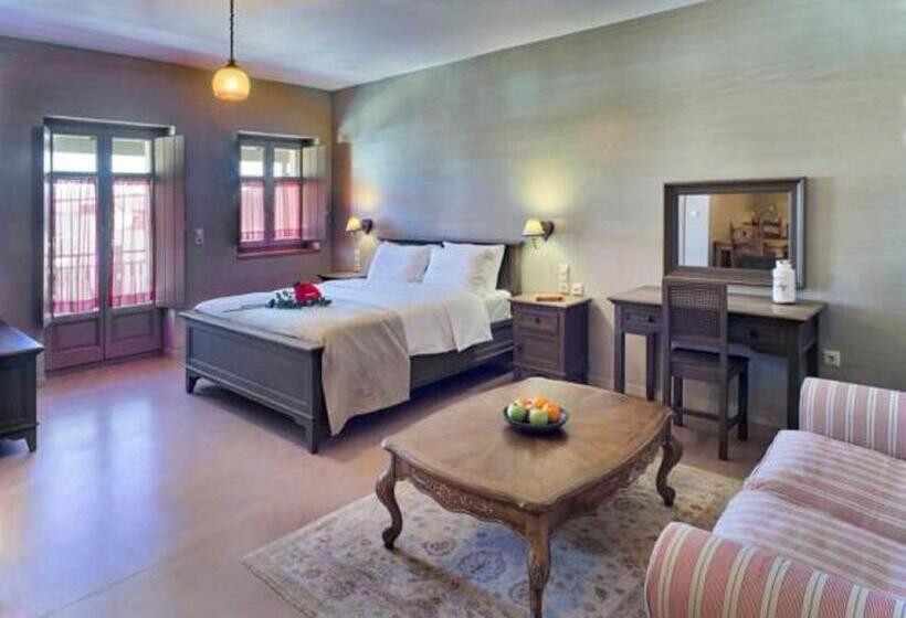 سوئیت جونیور با ماساژ آبی, Haones Suites