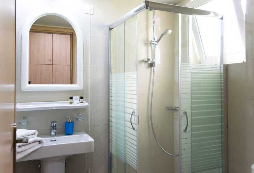 Economy Studio, Hera Zakynthos