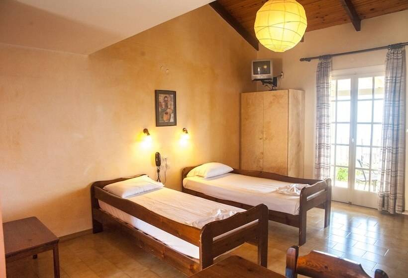 اتاق دوبلکس, Mouikis Sun Village