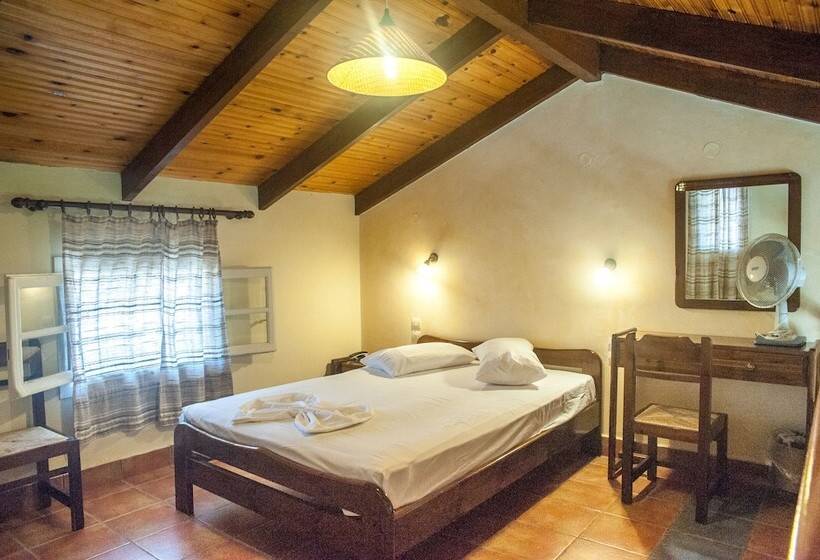 اتاق دوبلکس, Mouikis Sun Village