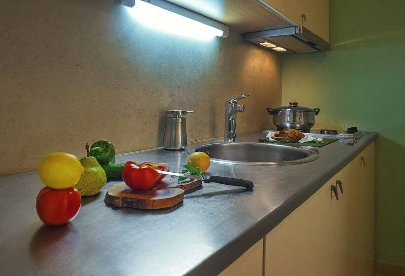استودیوی استاندارد با چشم‌انداز دریا, Nereids Apartments