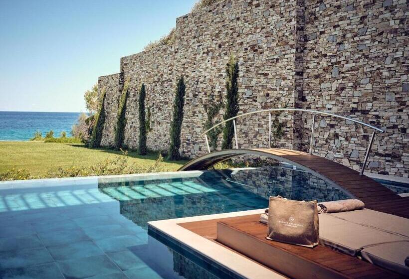 سوئیت رویال, Lesante Blu, a member of The Leading Hotels of the World