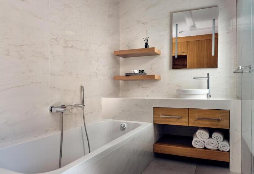 سوئیت با وان آب گرم, Lesante Blu, a member of The Leading Hotels of the World