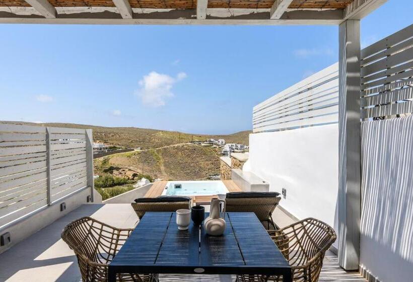 Suite with Hot Tub, Sea Rock & Sky Private Mykonos Residence