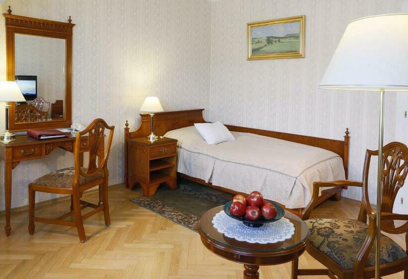 اتاق استاندارد یک نفره, Bristol Palace