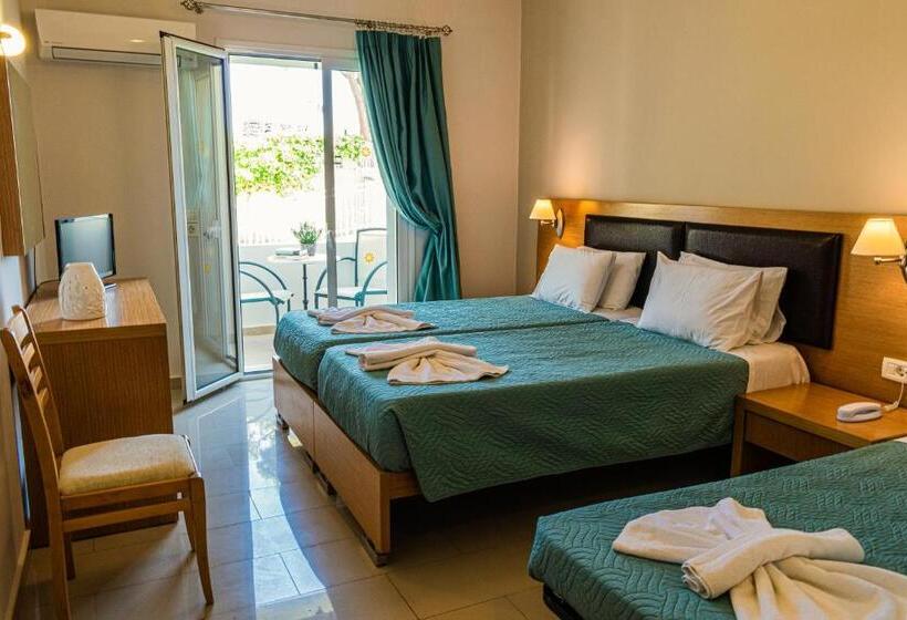 اتاق استاندارد سه نفره, Denny S Inn