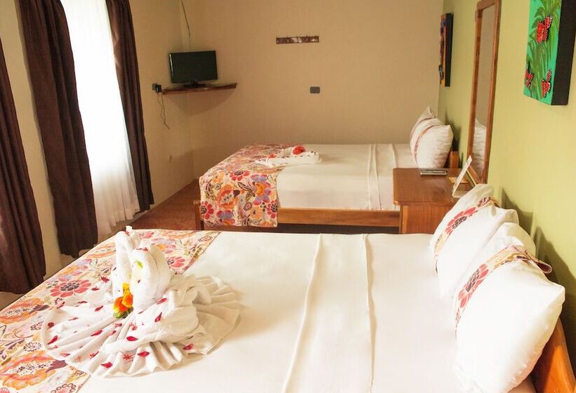 اتاق استاندارد چهار تخته, Hostel Backpackers La Fortuna