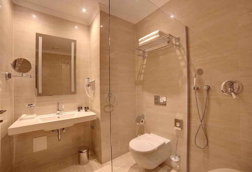 سوییت, Luxury Spa Hotel Olympic Palace