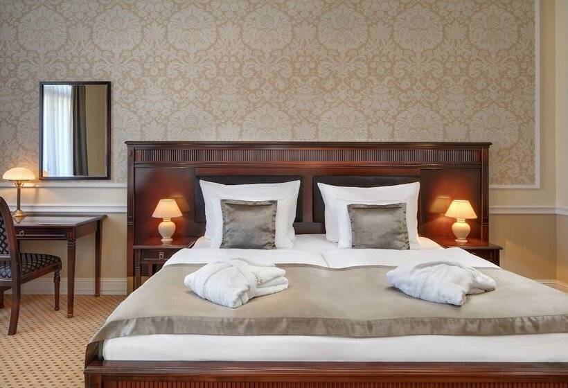 سوییت, Luxury Spa Hotel Olympic Palace
