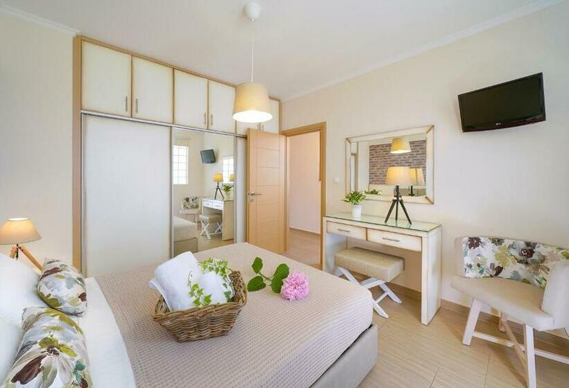 سوییت خانوادگی, Luxury Villa Fotini