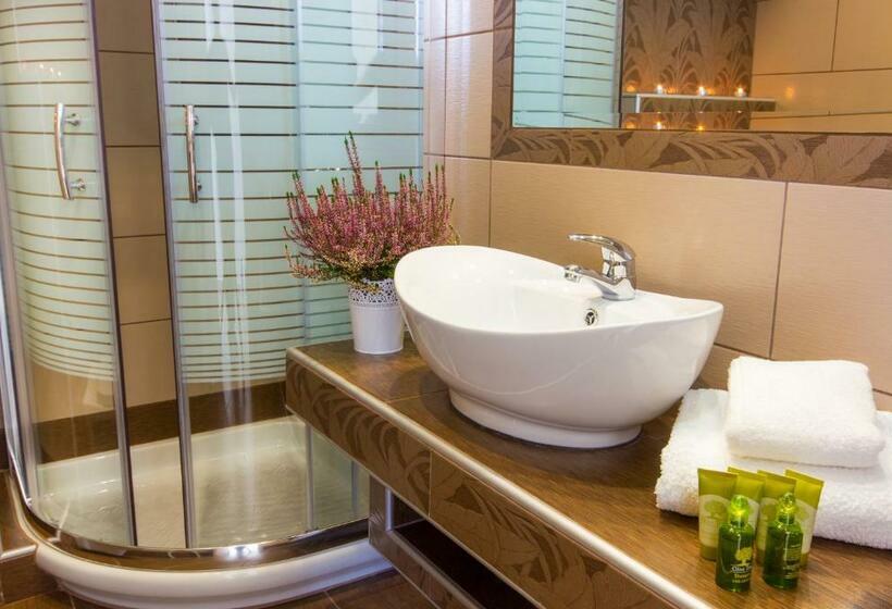 سوییت خانوادگی, Luxury Villa Fotini