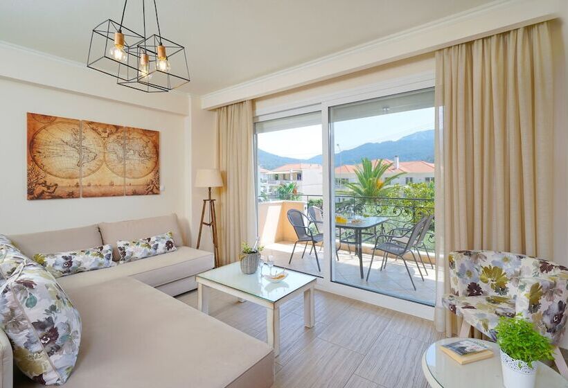 سوییت خانوادگی, Luxury Villa Fotini