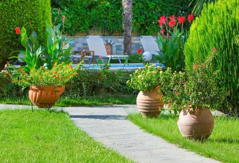 اتاق اکونومی, Luxury Villa Fotini