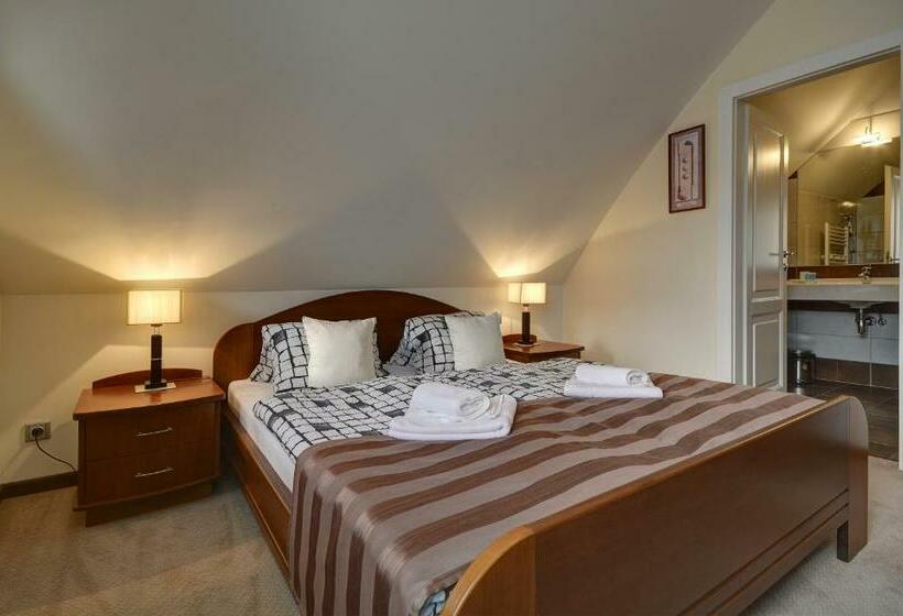 اتاق لوکس با بالکن, Pension Villa Miluška