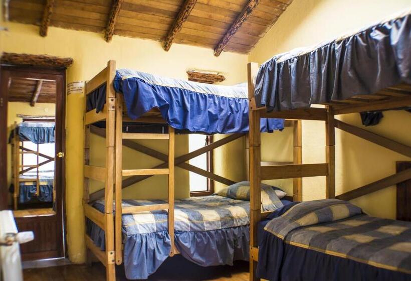 تختخواب در اتاق مشترک, Samay Wasi Hostel I