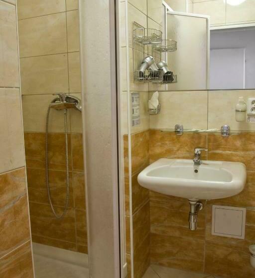 اتاق استاندارد یک نفره, Savoy Spa & Kur