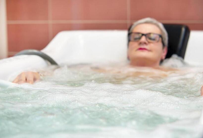 اتاق استاندارد, Savoy Spa & Kur