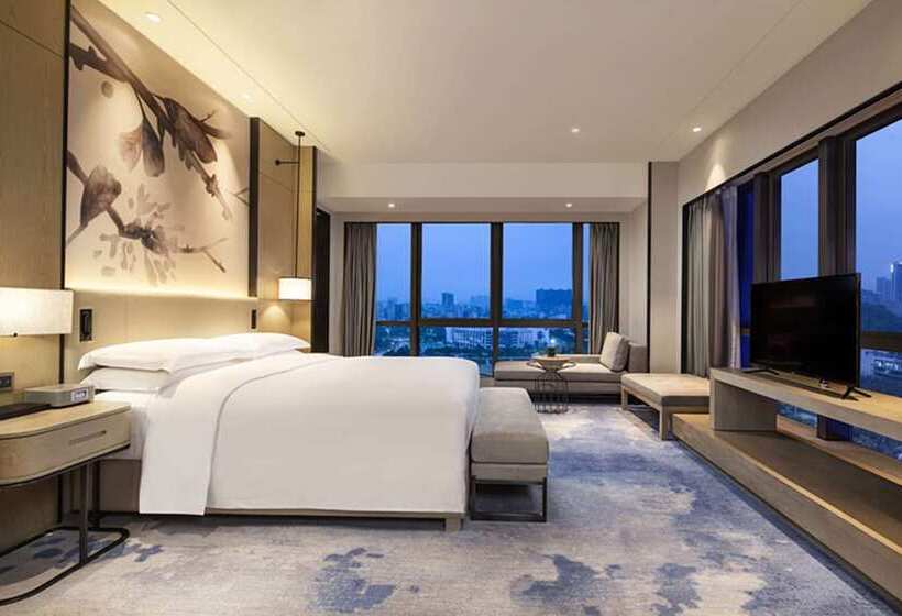 سوئیت با تخت بزرگ, Doubletree By Hilton Hotel Shenzhen Longhua