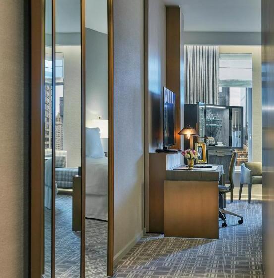 اتاق استاندارد با تخت بزرگ, Four Seasons Hotel New York Downtown