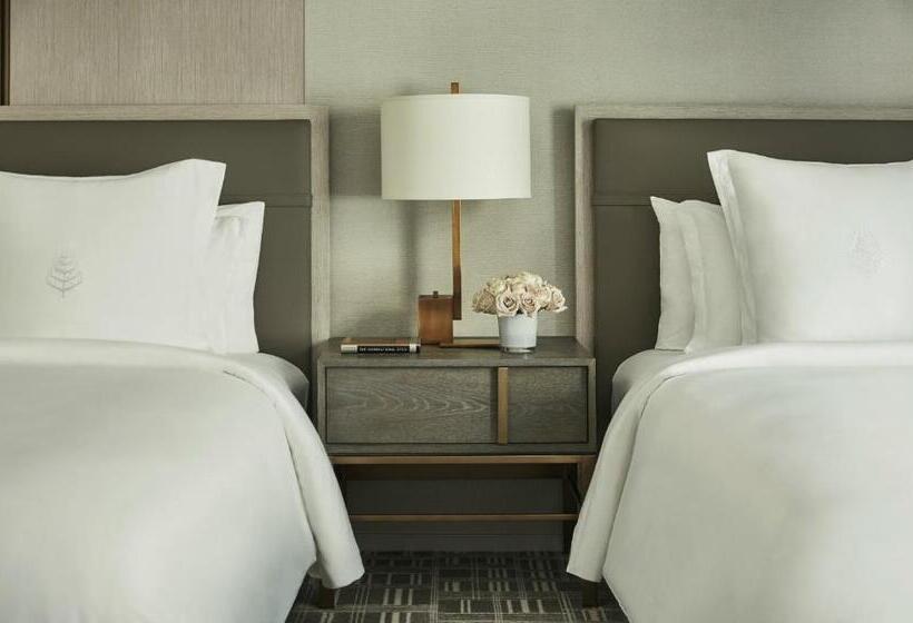 اتاق استاندارد با 2 تخت دوبل, Four Seasons Hotel New York Downtown