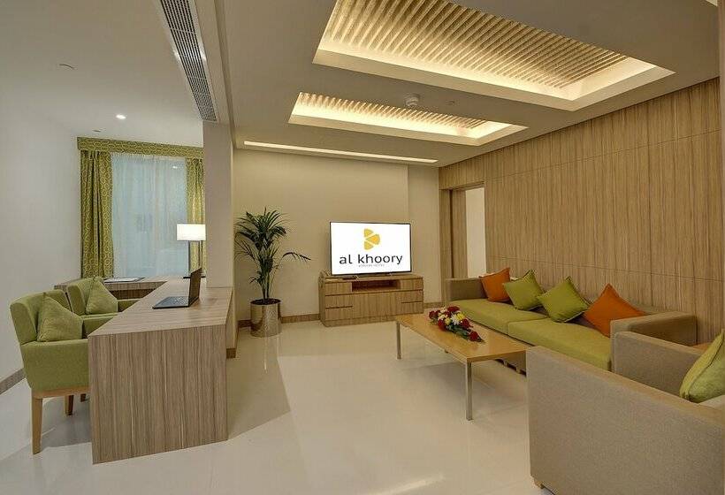 سوییت اجرایی, Al Khoory Atrium