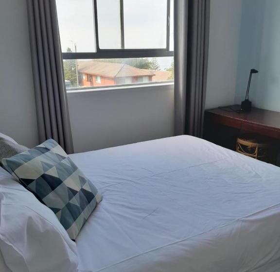 سوییت, Little Coogee